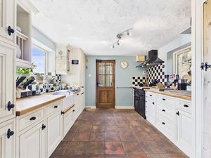 Kitchen- click for photo gallery